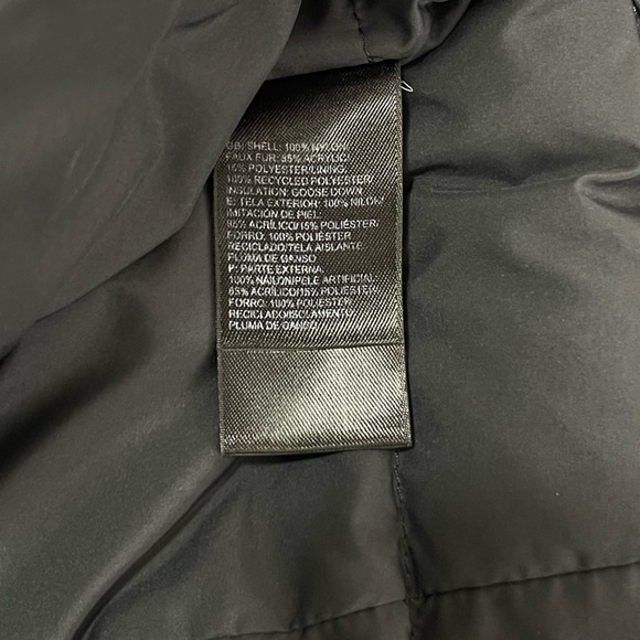 The North Face dark gray HyVent Belted Goose Down Parka Women's Hooded size M - Picture 9 of 11